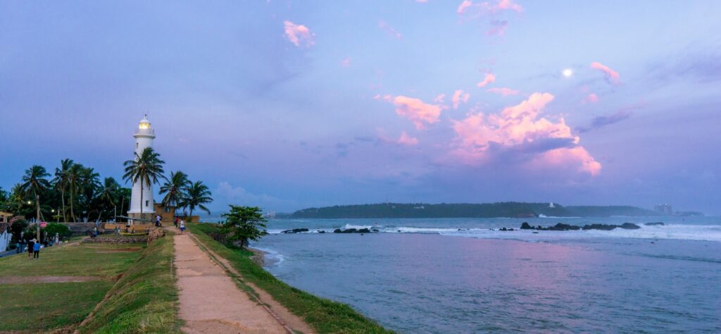 Historic colonial buildings and narrow streets inside Galle Fort overlooking the Indian Ocean — supporting travel image 2